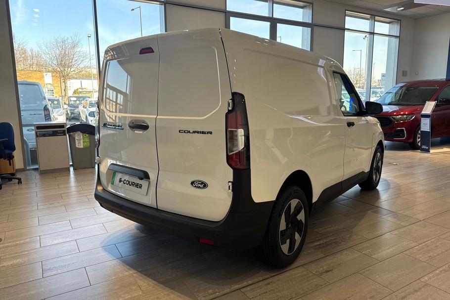 Used Ford TRANSIT COURIER BC75LTN 7
