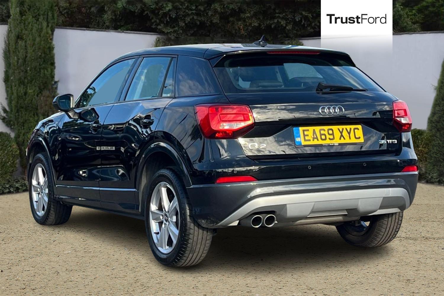 Audi Q2 Photo 1