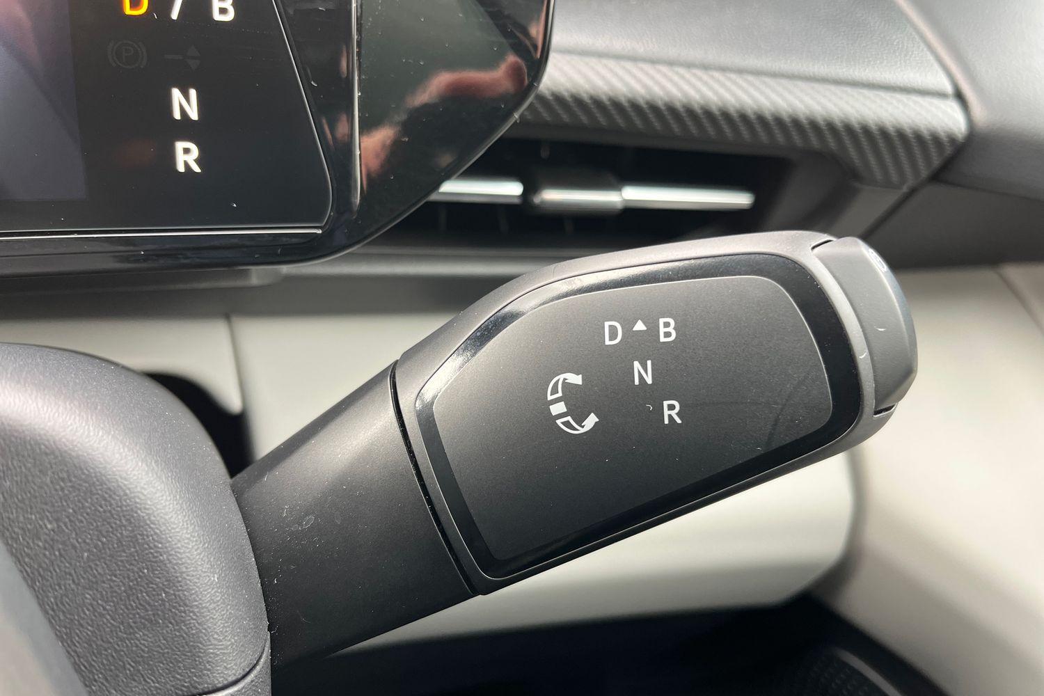 Ford Explorer Photo 14