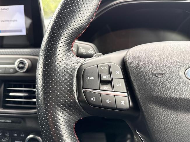FORD Focus Photo 16
