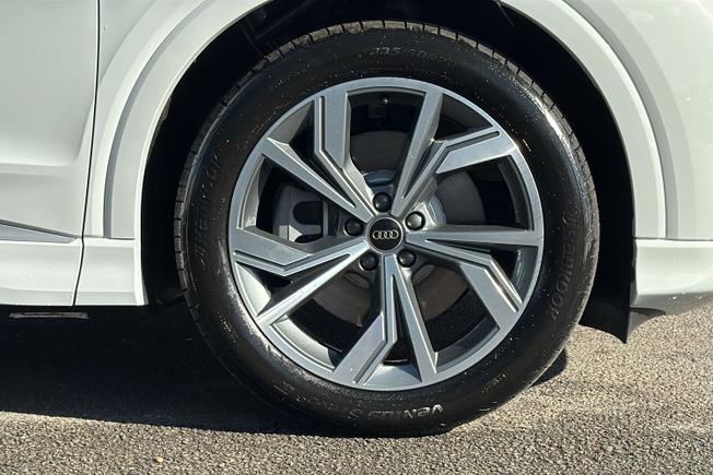 AUDI  Audi Q4 Sportback Photo 5