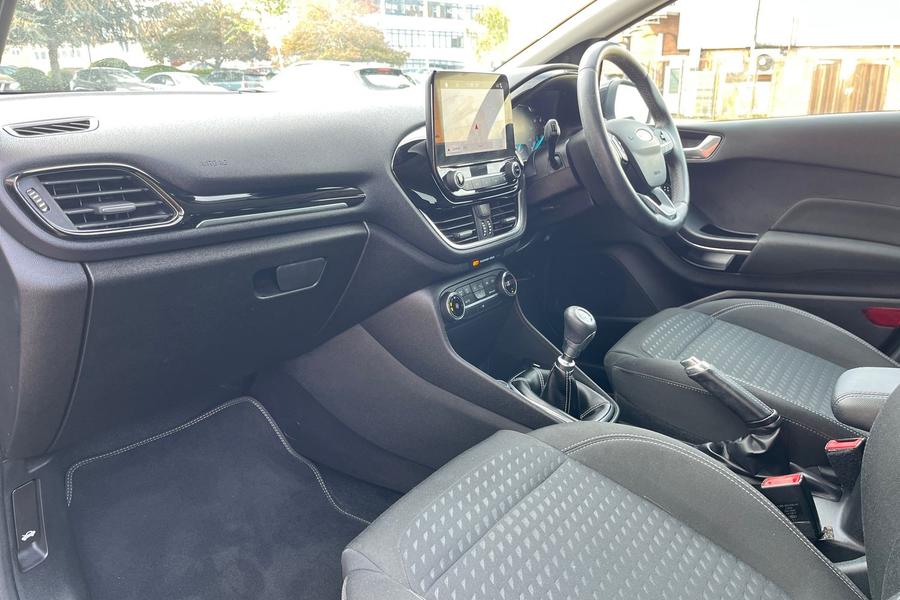 Ford Fiesta Photo autoimg-896dc8b53facc583c26c8acae3a6e9f5fd39ea96.jpg