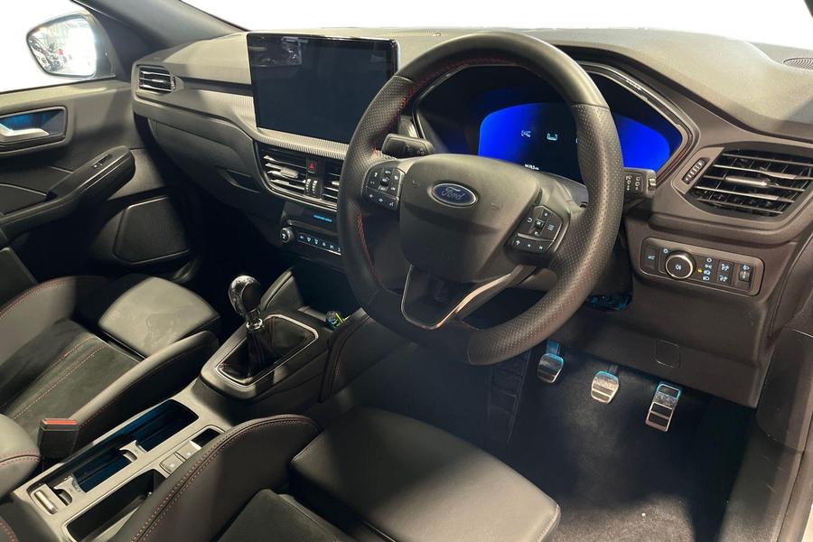 Ford KUGA Photo autoimg-896e09bfa255c67c66b73ff7b29d476dc7d4610e.jpg