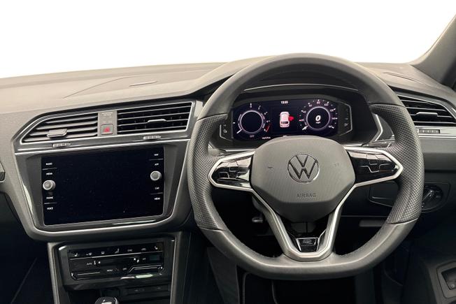 VOLKSWAGEN Tiguan Photo 11