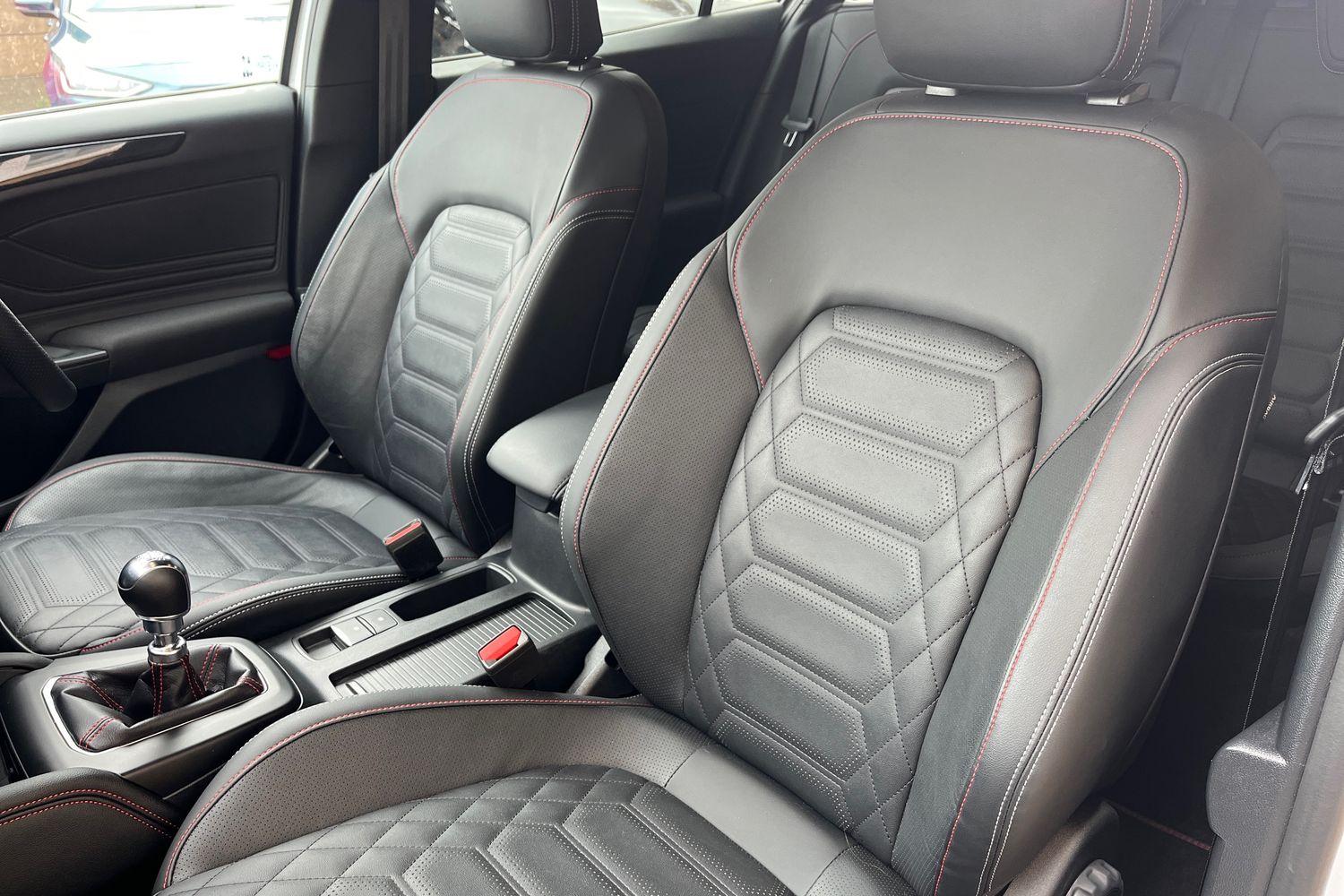 Ford Focus Photo 18