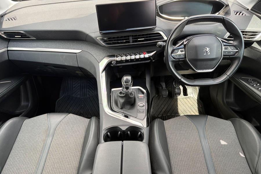 Peugeot 5008 Photo autoimg-89728699b5345485c793bbbc6eea85702511e356.jpg