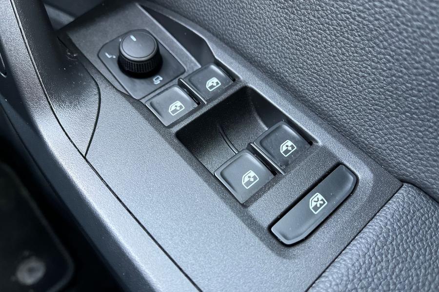 SEAT ARONA Photo autoimg-8977df66298590e27138eb1a498273add22670fc.jpg