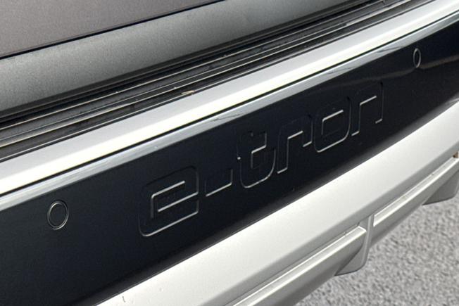 AUDI Q4 E-Tron Photo 49