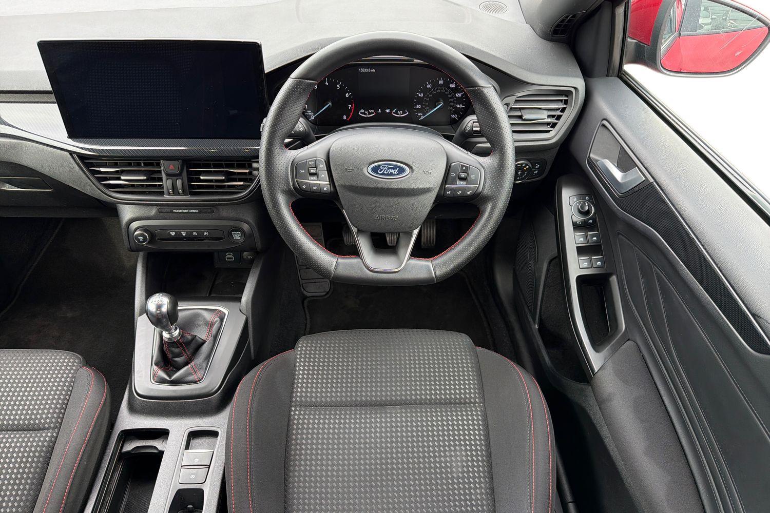 Ford FOCUS Photo 10