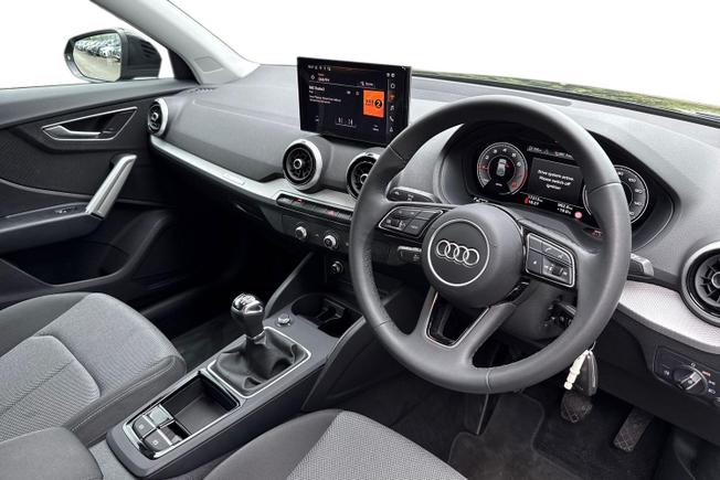 AUDI Q2 Photo 6