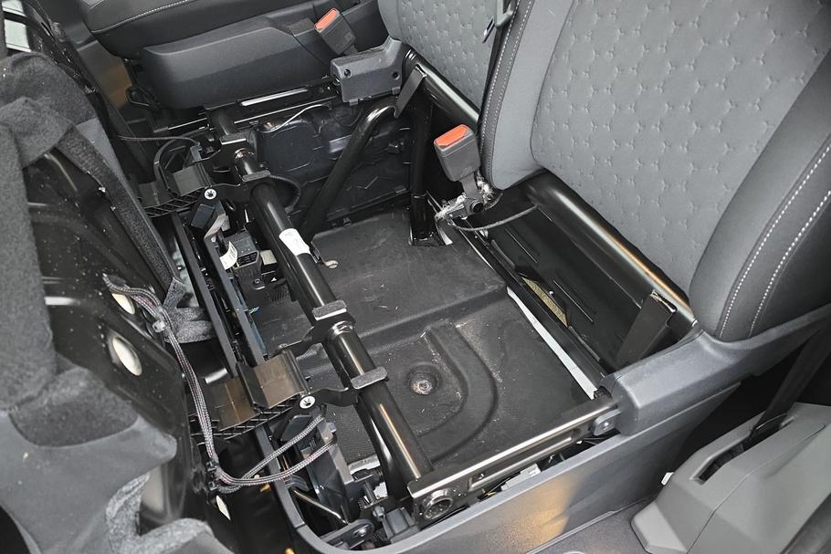 Used FORD TRANSIT CUSTOM WR75MXD 26