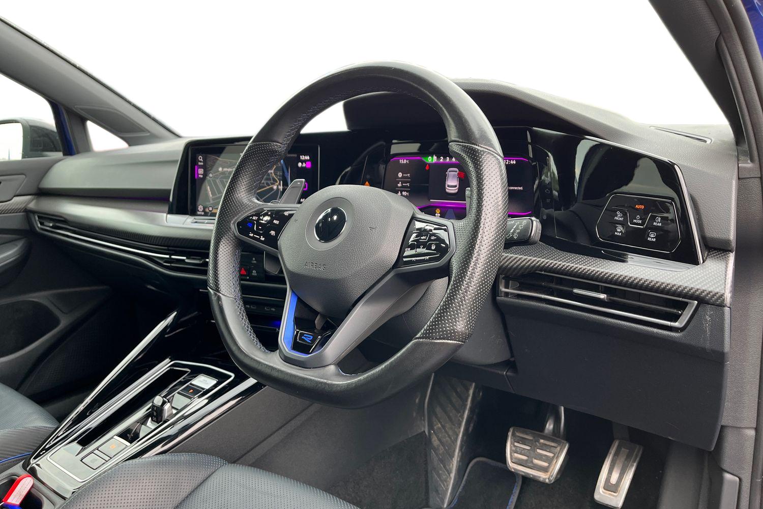 Volkswagen Golf Photo 8