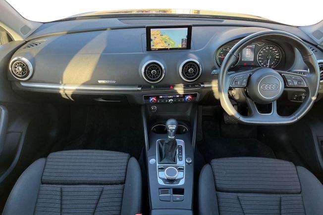 AUDI A3 Photo 10