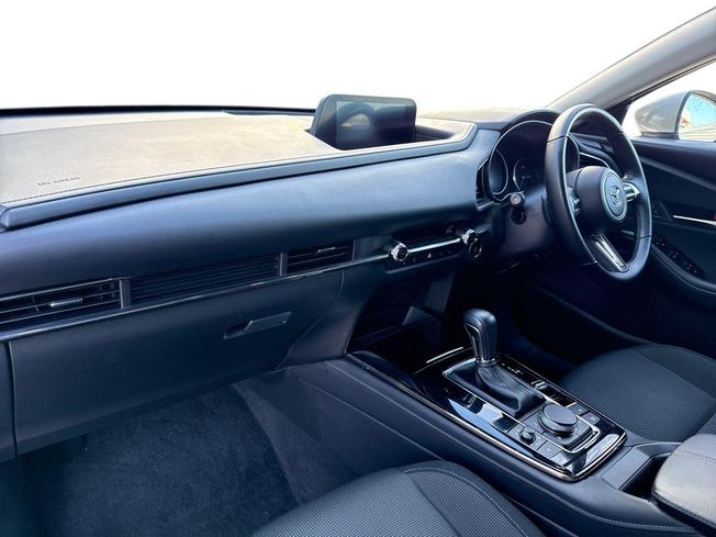 MAZDA Cx-30 Photo 2