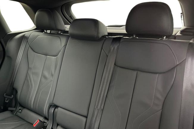 Audi Q3 Photo 10