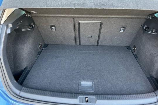 Volkswagen Golf Photo autoimg-89864b31d6b11f481f0fc5d6a89fc15ad312aa72.jpg