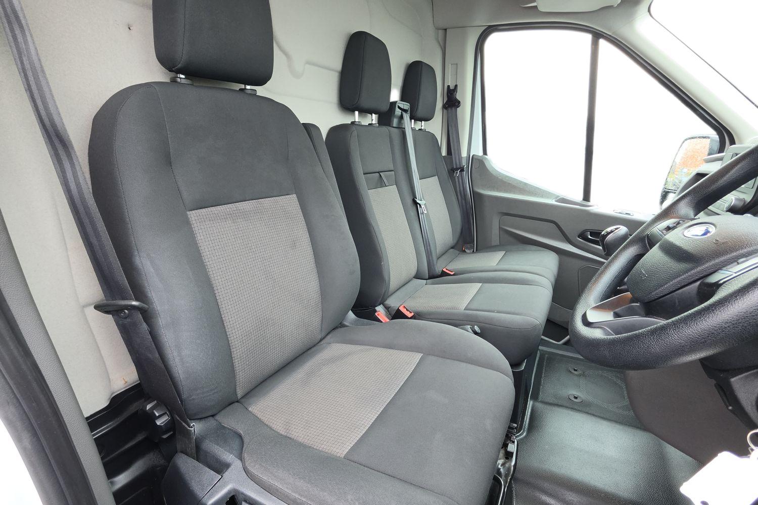 Ford Transit Photo 10