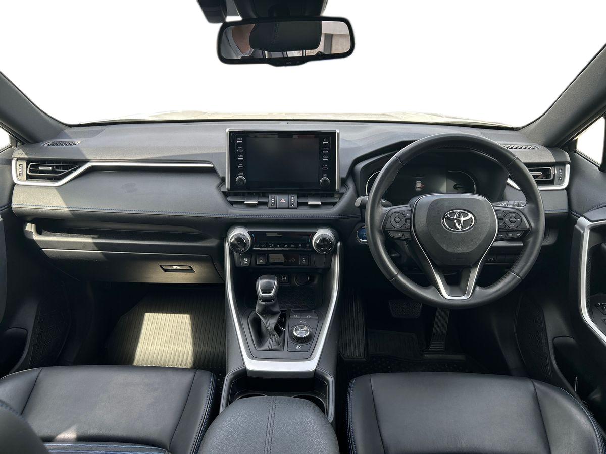 Toyota RAV4 Photo 8