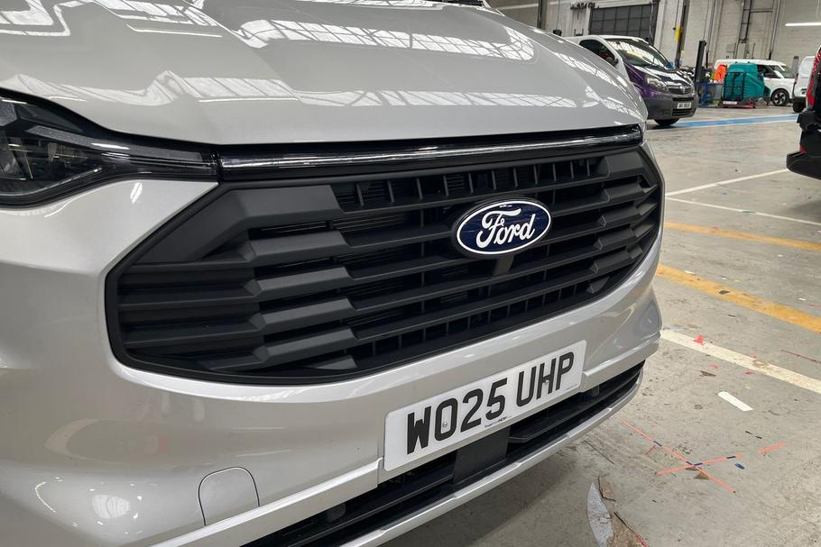 Used Ford TRANSIT CUSTOM WO25UHP 30