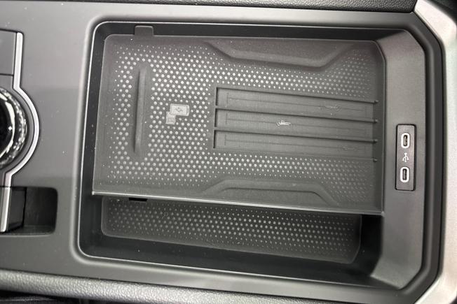 VOLKSWAGEN T-Roc Photo 27