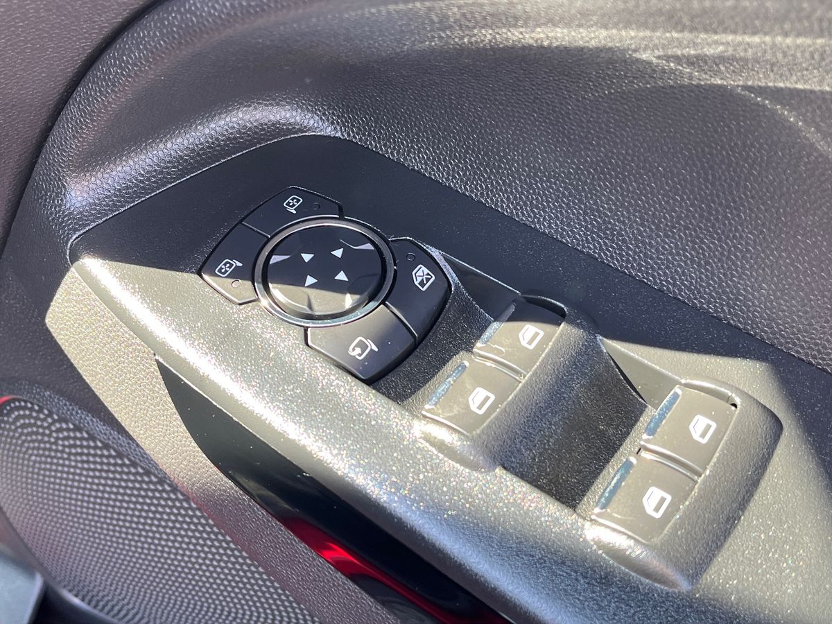 Ford EcoSport Photo 28