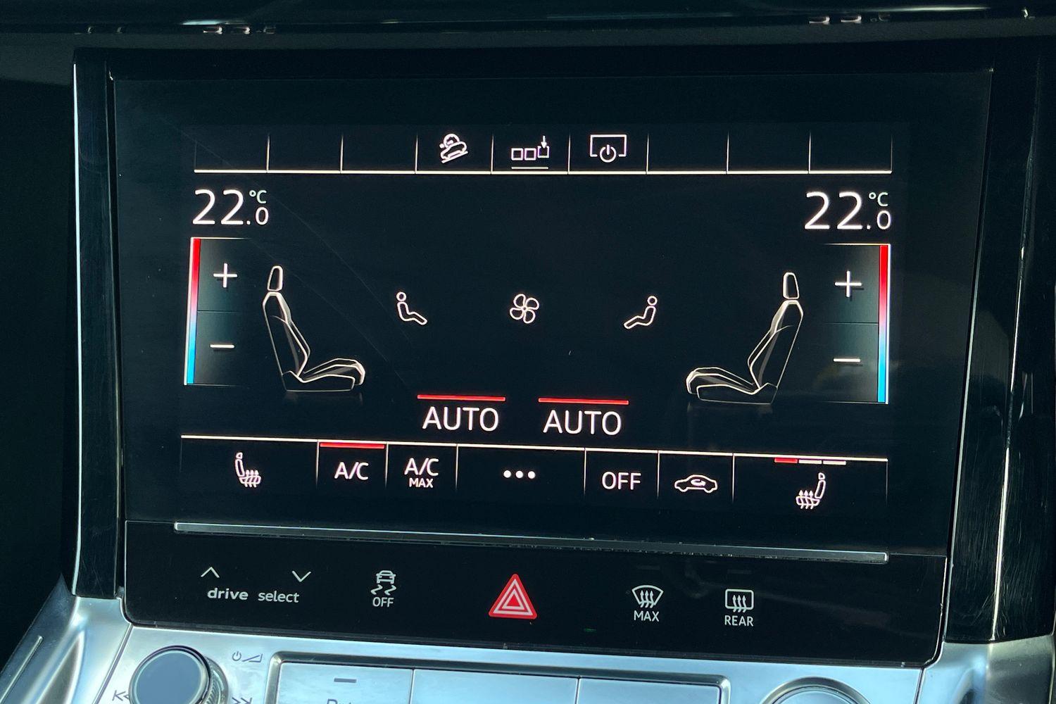 Audi e-tron Photo 30