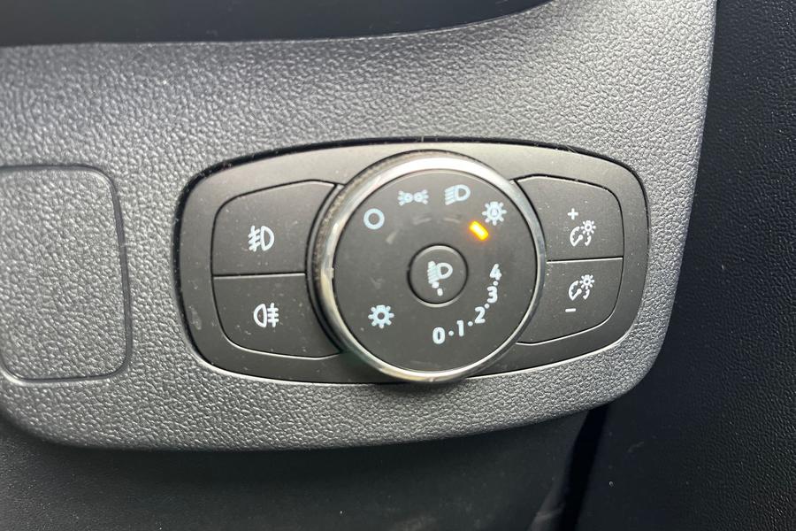 Ford PUMA Photo autoimg-89999539c47265289c8a67370eea147b04519098.jpg
