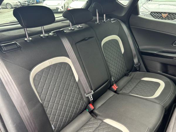 Kia Ceed Photo autoimg-899dffe571bb7ba0e3b52095ff7340cd5278e730.jpg