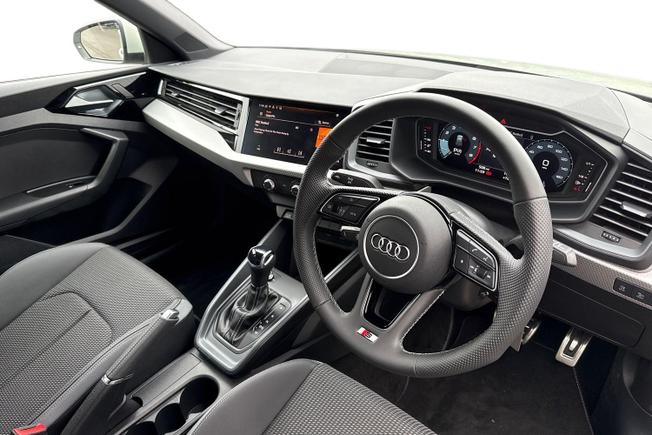 AUDI A1 Photo 6