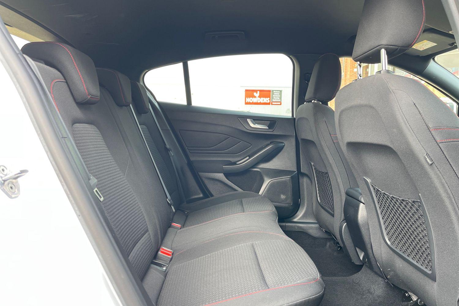 Ford Focus Photo 25