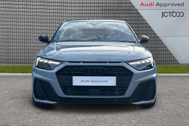 AUDI A1 Photo 8