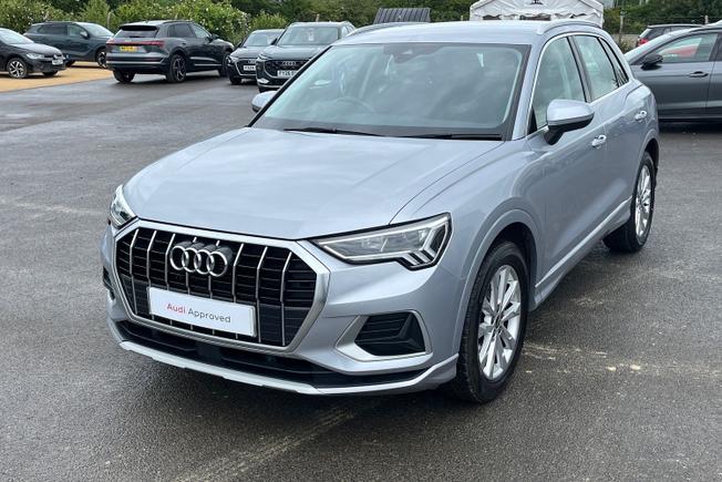 AUDI Q3 Photo 26