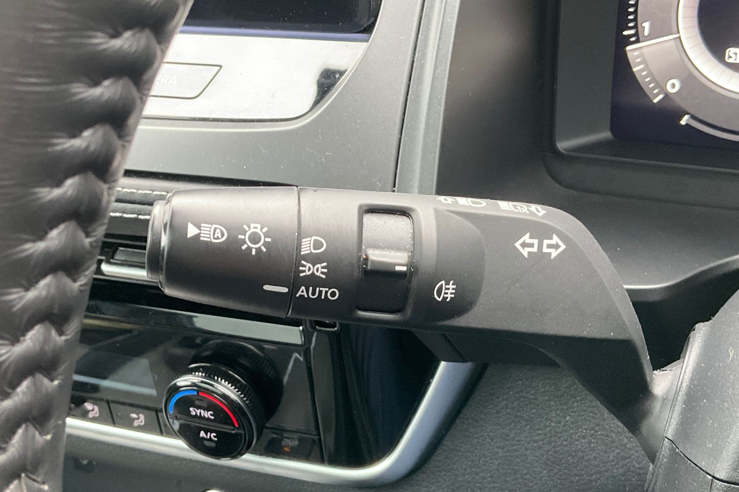 Nissan QASHQAI Photo 13