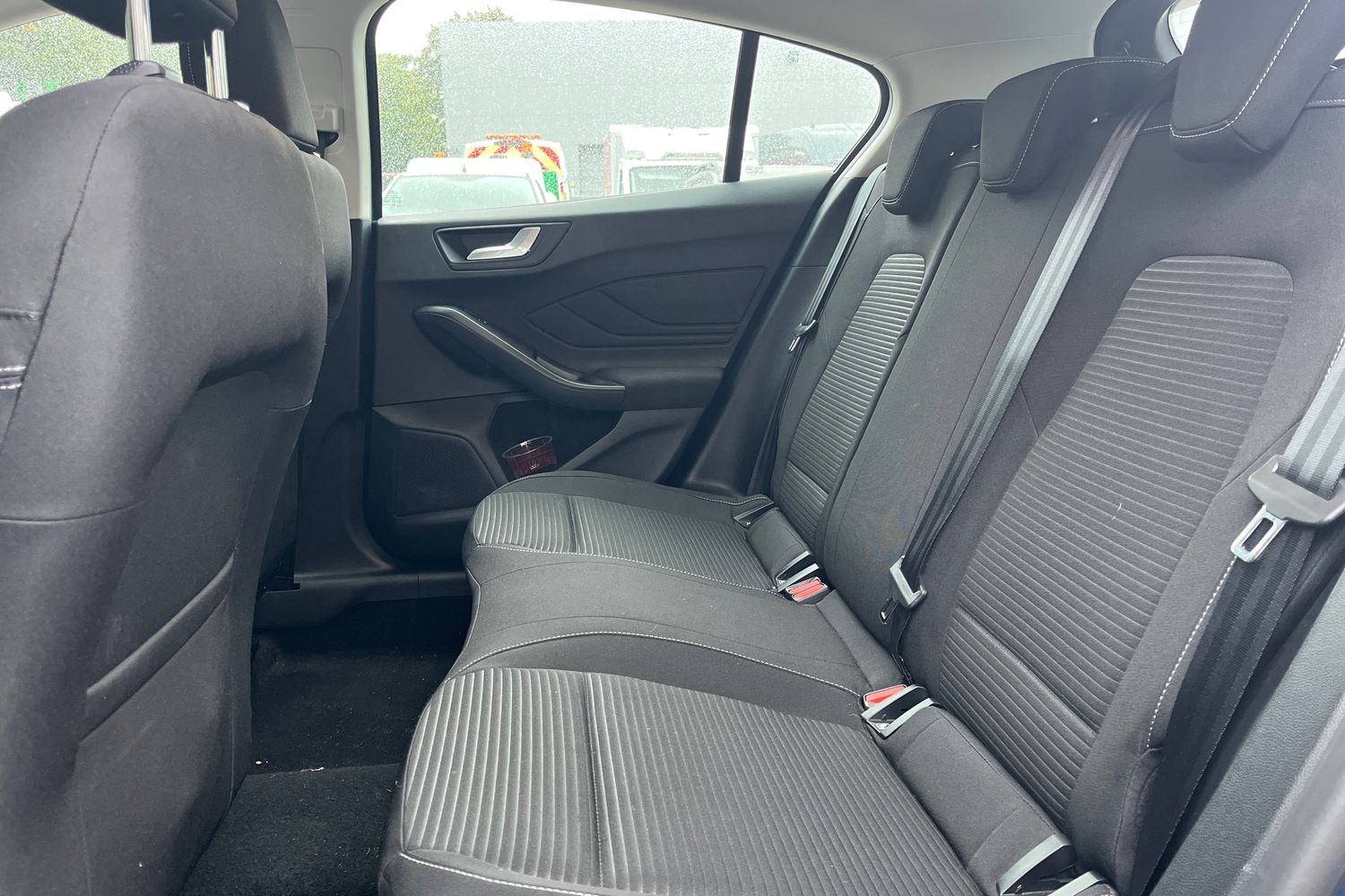 Ford FOCUS Photo 19