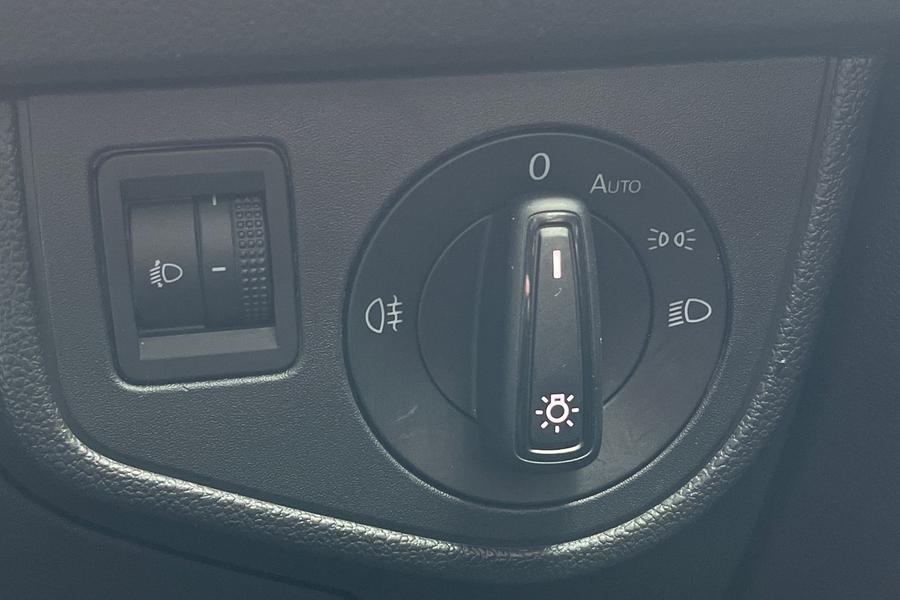 Volkswagen POLO Photo autoimg-89ab4020707b9ea7c98c2f8295debeaa7a255f9f.jpg