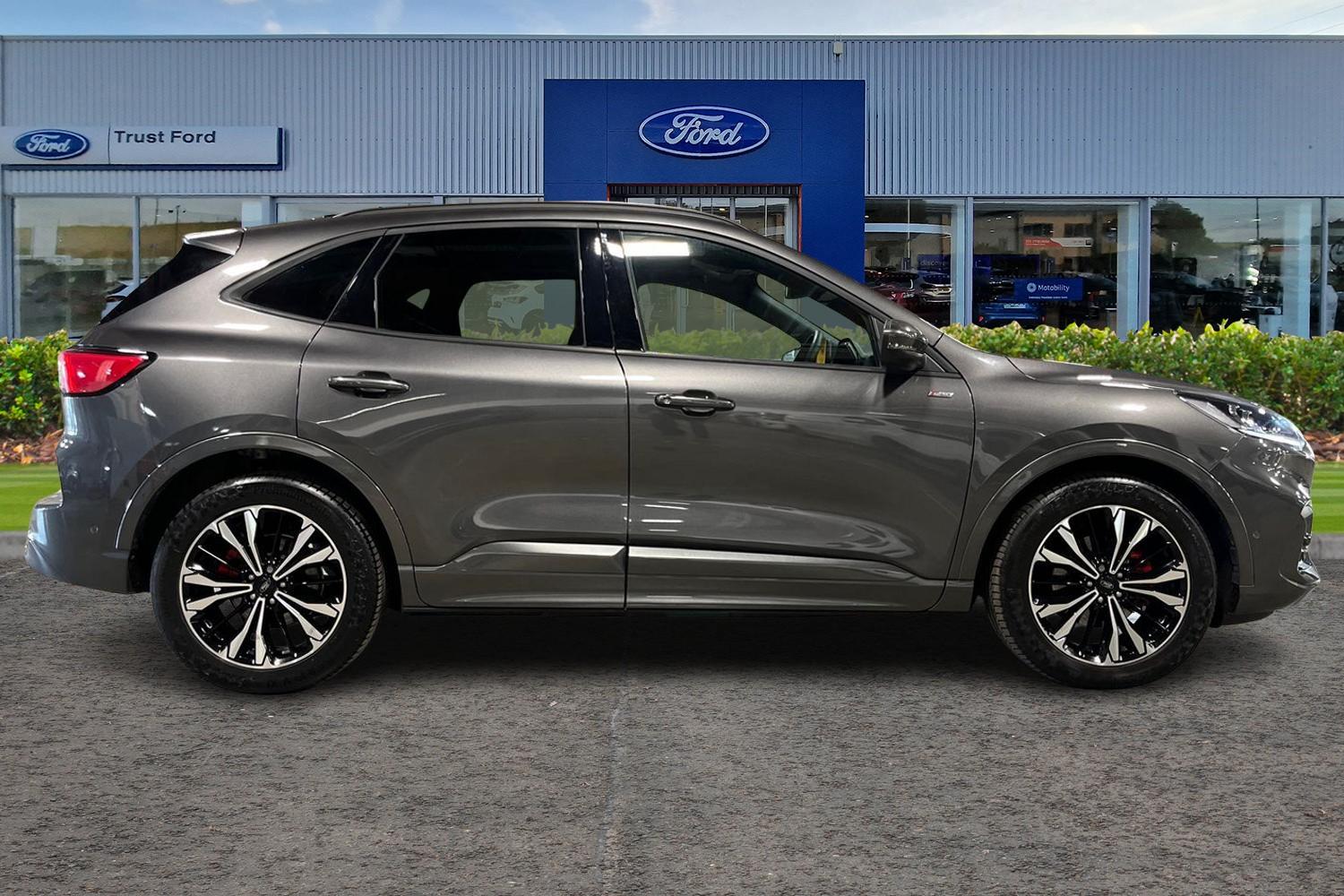 Ford KUGA Photo 2