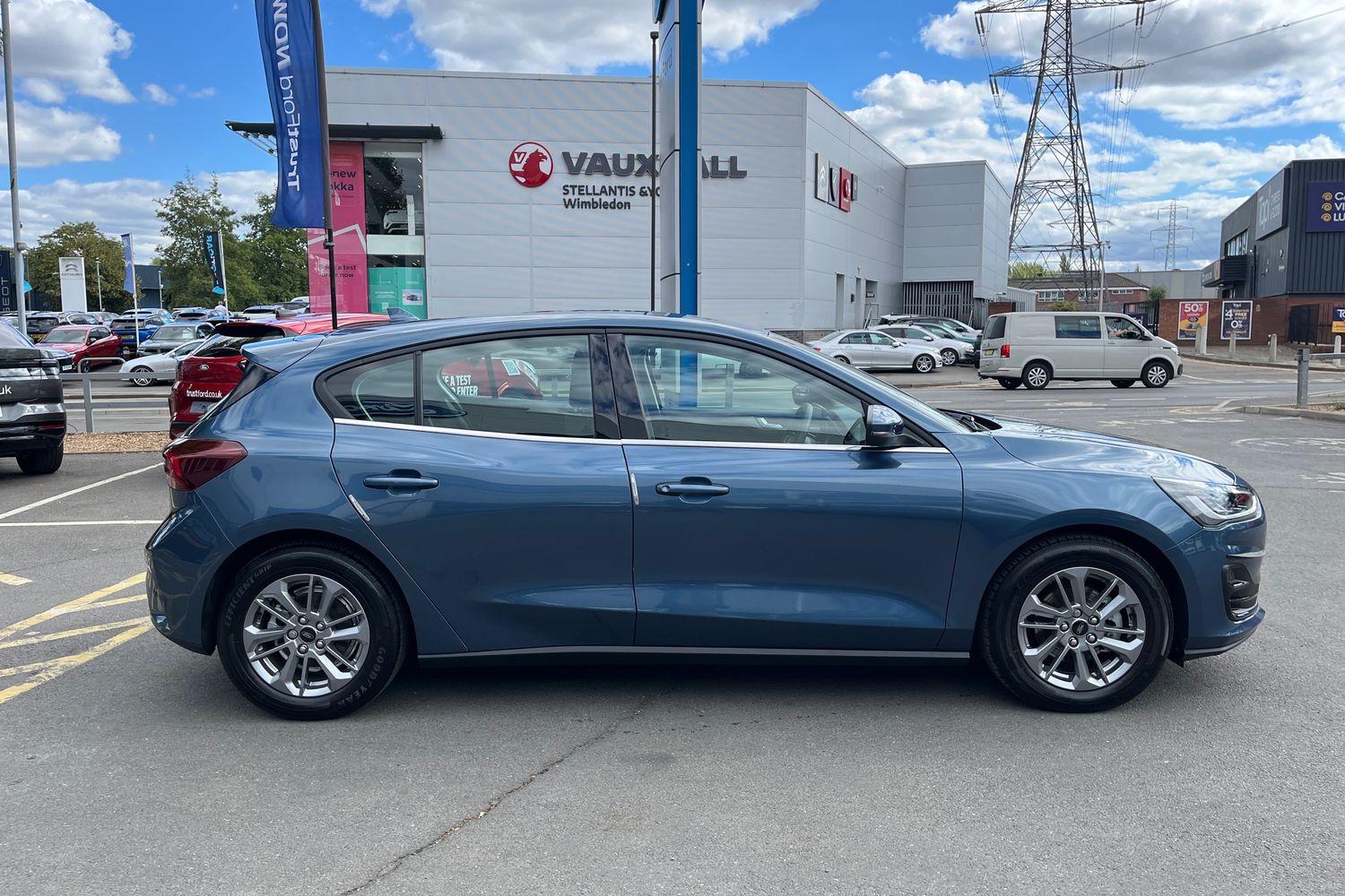 Ford FOCUS Photo 36