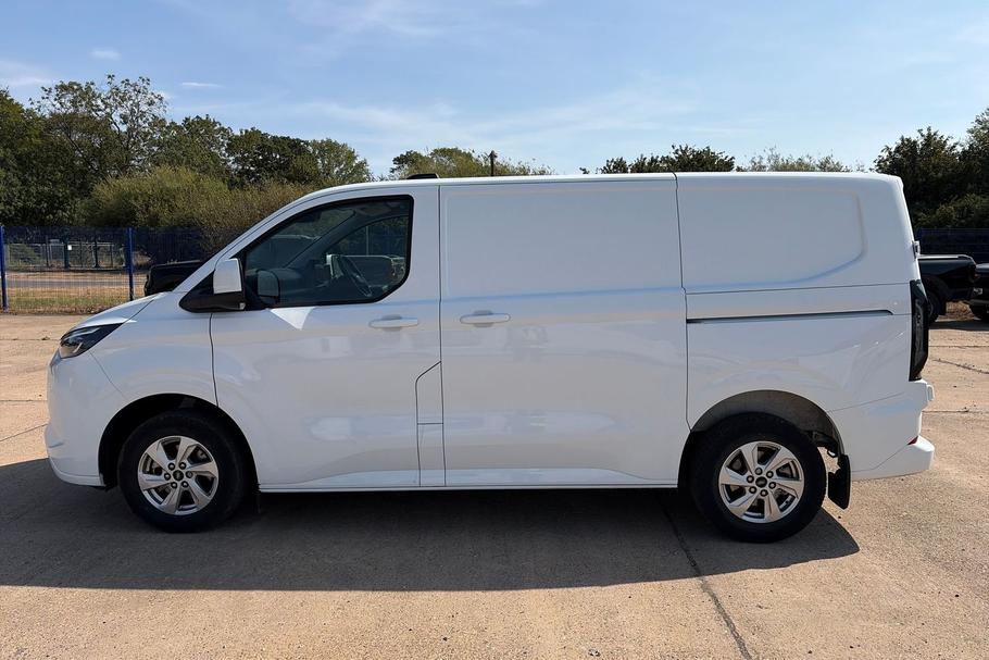 Used Ford TRANSIT CUSTOM RJ75YLH 26