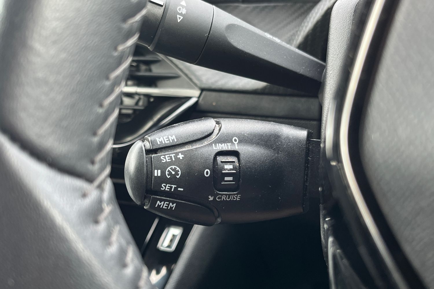 Peugeot 2008 Photo 25