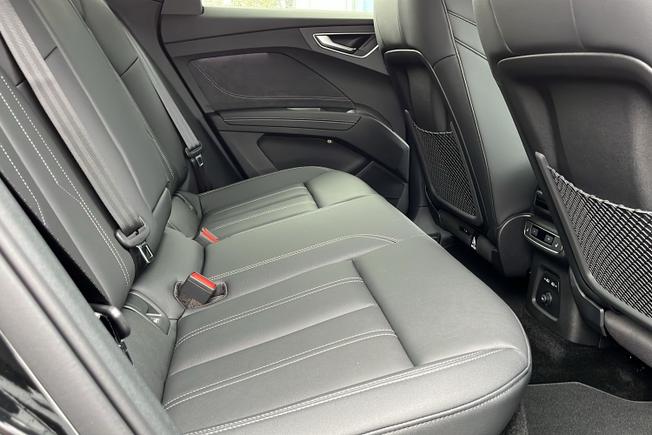 AUDI  Audi Q4 Sportback Photo 41