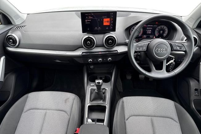 AUDI Q2 Photo 10