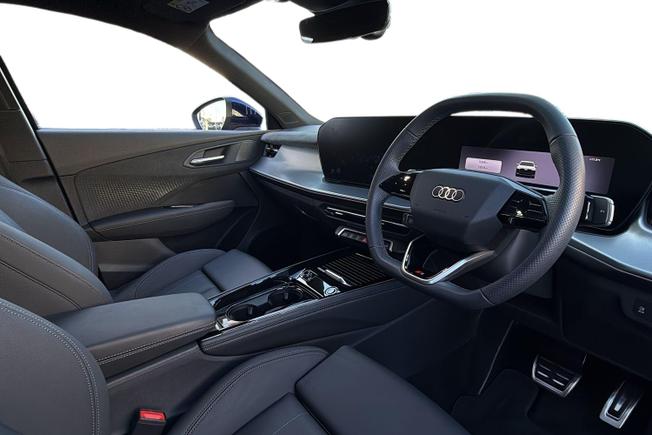 AUDI Q3 Photo 7