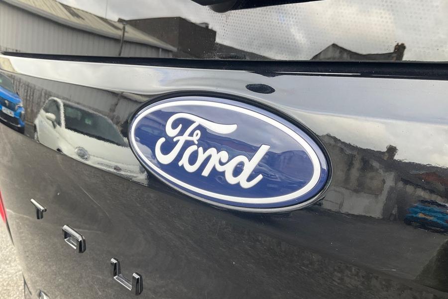 Ford Tourneo Custom Photo autoimg-89b9a0ce5bf069e0051f476d2b57ac66ceca6270.jpg