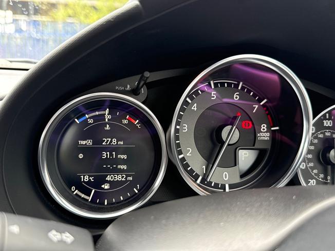 MAZDA MX-5 Photo 15