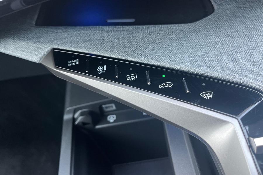 Peugeot 3008 Photo autoimg-89bb225c3cbaf00ea04be4527d9ddb5746ecad97.jpg