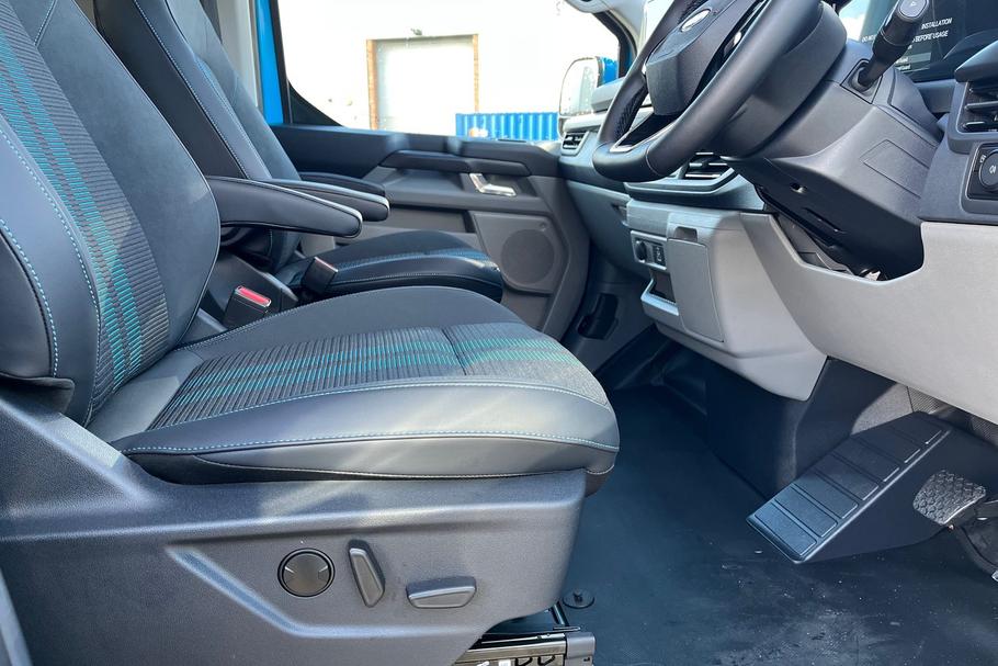 Used Ford TRANSIT CUSTOM LA75RFN 27