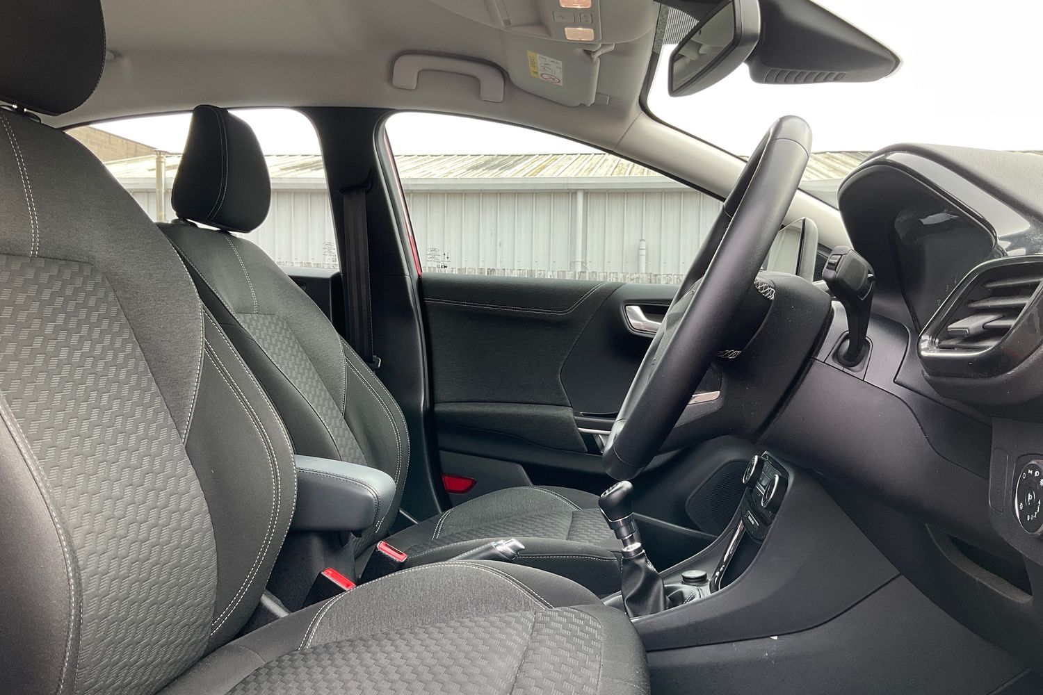 Ford Puma Photo 16