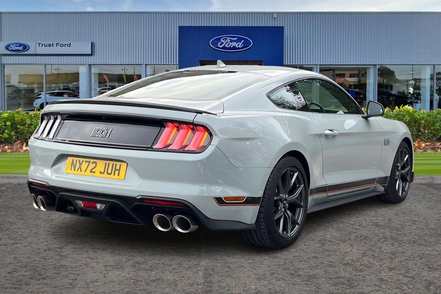 Ford Mustang Photo 3