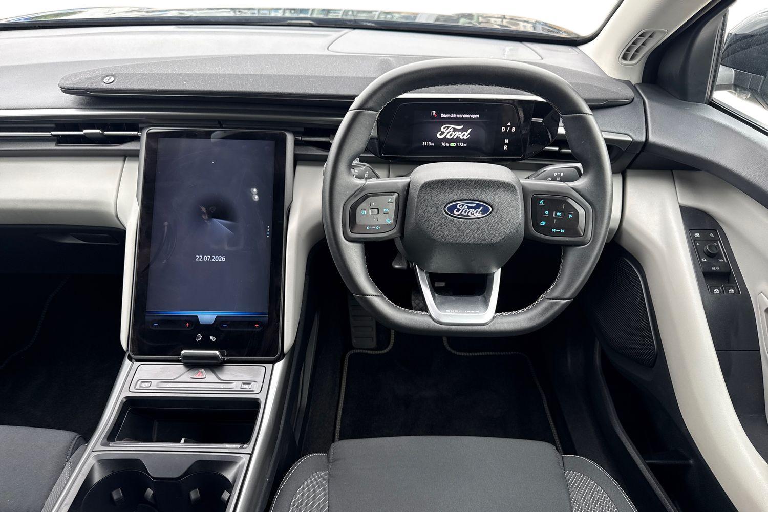 Ford EXPLORER Photo 10