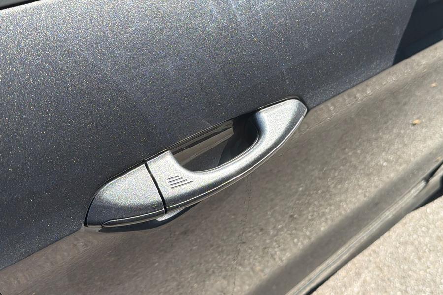 Ford S-MAX Photo autoimg-89cbe6d1e2801e35ff3e6eb8e8393d548a1fa62b.jpg